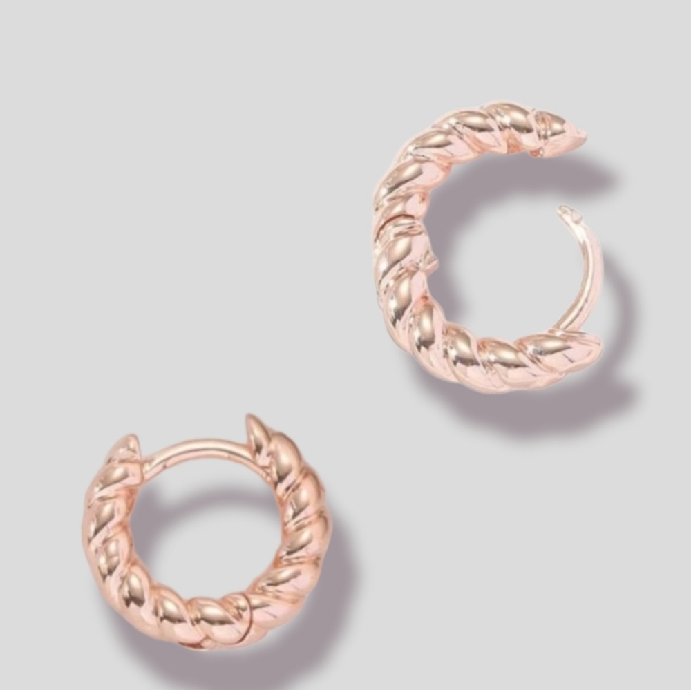 3/$25 Rosegold earrings